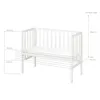 A diagram showing the dimensions of a white crib, with lines and measurements indicating its height and depth adjustments. Produktbild-Vorschau