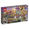 A LEGO Friends racing set box with a race track, building, and characters. Podgląd zdjęcia produktu