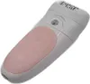 A close-up, angled view of a Braun epilator. Voir les images du produit