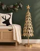 BELIANI Weihnachtsdekoration Gold Metall in Tannenform mit Produktbild-Vorschau 2