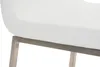 A close-up view of the base of a white chair with a metal frame. Anteprima dell’immagine prodotto