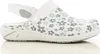 A white and gray clog with a floral pattern. Voir les images du produit