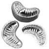 Three shiny silver baking molds shaped like crescent rolls or croissants, arranged on a white background. Anteprima dell’immagine prodotto