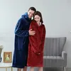 Plyšová Deka s rukávy, Mikinová deka, TV deka, Televizní Náhled obrázku produktu 2