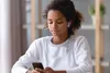 Kabellose Bluetooth-Kopfhörer Stitch mit Lade- und Produktbild-Vorschau 5