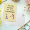 Mr. & Mrs. Panda Postkarte Hase Igel - Gelb Pastell - Produktbild-Vorschau 3