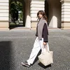 reisenthel borsa shopper Shopper Leo Vanilla giallo chiaro Anteprima dell’immagine prodotto 3