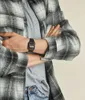 Uni-Uhr Casio F100 - GUN METAL / GOLD Schwarz Produktbild-Vorschau 6