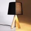 Stolní lampa s døevìnými nohama, H. 29 cm Náhled obrázku produktu 3