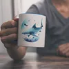 Haifisch im Wasser Kaffeebecher in hellblau Produktbild-Vorschau 6