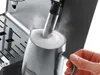 Macchina per caffè espresso 15 bar nero / argento Delonghi Anteprima dell’immagine prodotto 3