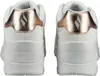 The back view of a pair of white Skechers sneakers with rose gold accents. Voir les images du produit