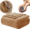 Coperta marrone a righe in rilievo 200x220 cm a scacchiera Anteprima dell’immagine prodotto 1