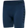 A pair of navy blue athletic shorts with black chevron detailing on the side and a ribbed waistband. Produktbild-Vorschau