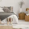 Stołek z drewnianymi nogami RD31581 Podgląd zdjęcia produktu 2