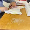 Bunter Leseknochen mit Eulen-Motiv, handgefertigt aus Produktbild-Vorschau 3