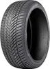 A studio shot of a single tire against a white background. Podgląd zdjęcia produktu