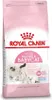 A bag of Royal Canin Feline Mother & Babycat food. Produktbild-Vorschau