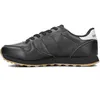 A side view of a black SKECHERS sports shoe. Produktbild-Vorschau