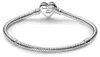 PANDORA Moments slangarmband met bedel met Productafbeelding-voorbeeld 3