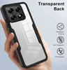 A hand holding a transparent phone case with a black frame, showcasing its features. Anteprima dell’immagine prodotto