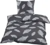A duvet cover and pillowcase set with a feather pattern. Produktbild-Vorschau