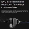 A close-up of a black wireless earbud with text describing its noise-cancellation features. Náhled obrázku produktu