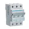 A close-up studio shot of a three-pole circuit breaker. Anteprima dell’immagine prodotto