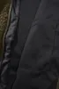 Close-up view of the interior lining and zipper of a jacket. Produktbild-Vorschau