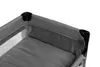 Close-up view of the corner of a grey travel cot. Anteprima dell’immagine prodotto