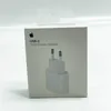 Apple MHJE3ZM/A Ladegerät für Mobilgeräte Weiß Indoor Produktbild-Vorschau 22
