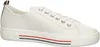 A white leather sneaker with red and black stripes on the sole. Produktbild-Vorschau