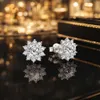 Zirkonia Ohrstecker Blume Silber – Funkelnde Damen Produktbild-Vorschau 3