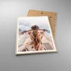 Gerahmtes Poster - Rahmen in heller Eiche - Frau Boot Produktbild-Vorschau 3