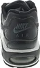 Close-up view of the back of a black Nike Air Max sneaker. Anteprima dell’immagine prodotto
