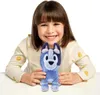 Chaussettes en peluche Bluey, 15cm Voir les images du produit 3