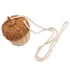 Panier en rotin fait main pour enfants en forme de gland - Voir les images du produit 4