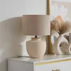 Lindby Tischleuchte Thalassia, beige, Ø 30 cm, Keramik Produktbild-Vorschau 3