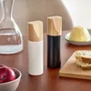 Mlýnek na sůl/pepř VASKA, kaučukové dřevo, Ø 5 cm, bílý Náhled obrázku produktu 3