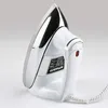 A white and silver G3 Ferrari iron on a white background. Anteprima dell’immagine prodotto