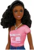 Poupée Barbie Brooklyn, ensemble t-shirt corail et short en Voir les images du produit 3