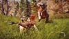 A woman crouches in tall grass, aiming a bow and arrow at a robotic creature in a video game. Produktbild-Vorschau