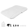 An inflatable car mattress and its accessories are displayed against a white background. Voir les images du produit