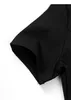 Close-up of the sleeve of a black garment. Anteprima dell’immagine prodotto