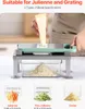 A person is using a mandoline slicer to grate cheese, with different blade attachments shown below. Produktbild-Vorschau