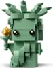 A close-up, front-facing view of a LEGO BrickHeadz Statue of Liberty. Produktbild-Vorschau