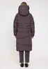 A person is shown from behind wearing a long puffer coat. Produktbild-Vorschau