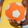 Calcio con effetto twist, neon, sagomato, curva, sport, 5 Anteprima dell’immagine prodotto 3