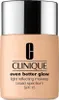 Clinique Even Better Glow Light Reflecting Makeup SPF 15, Podgląd zdjęcia produktu 1