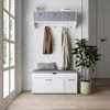 An entryway bench with storage and a coat rack above. Voir les images du produit